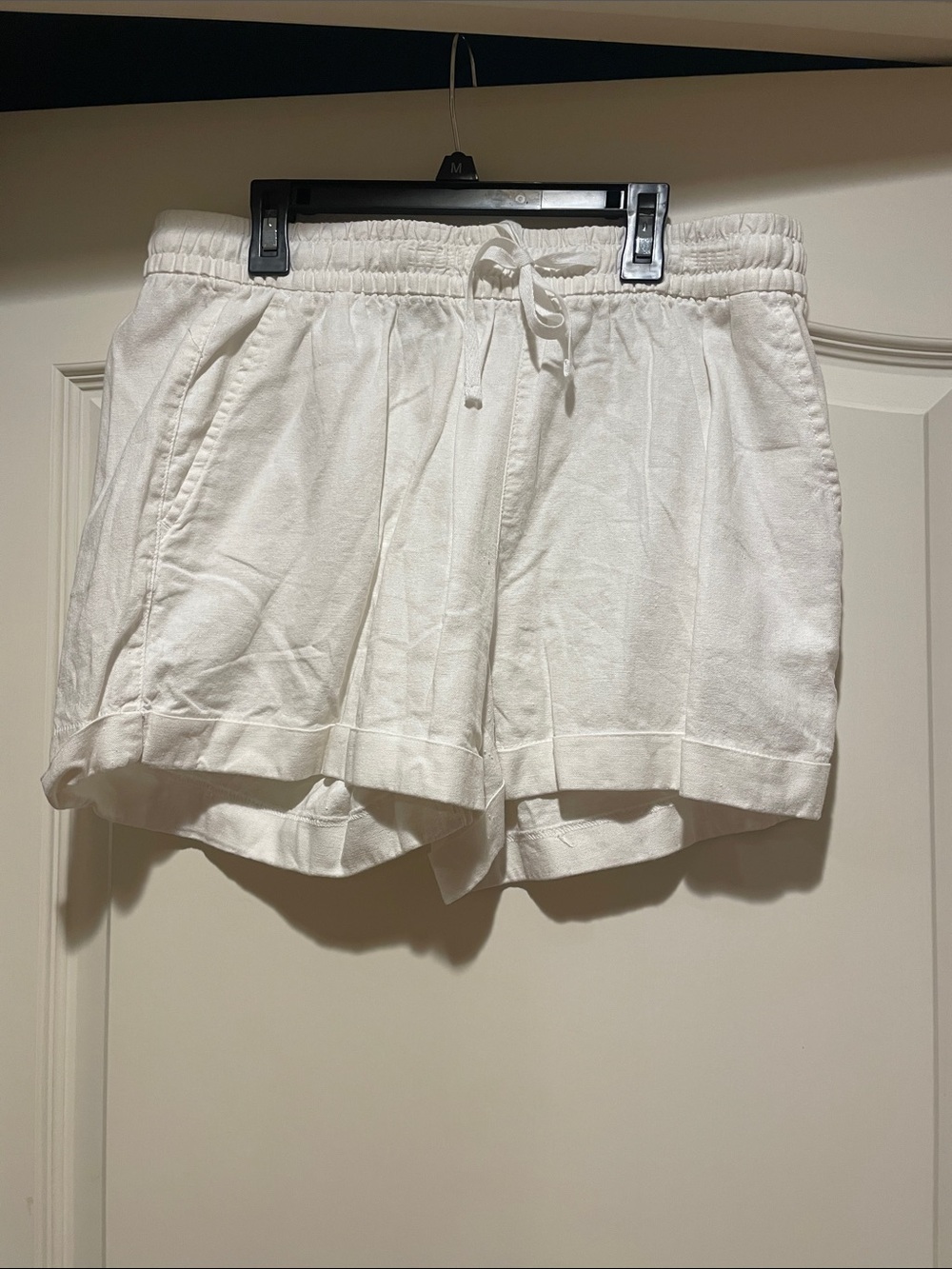 Old Navy white Elastic Waist Shorts